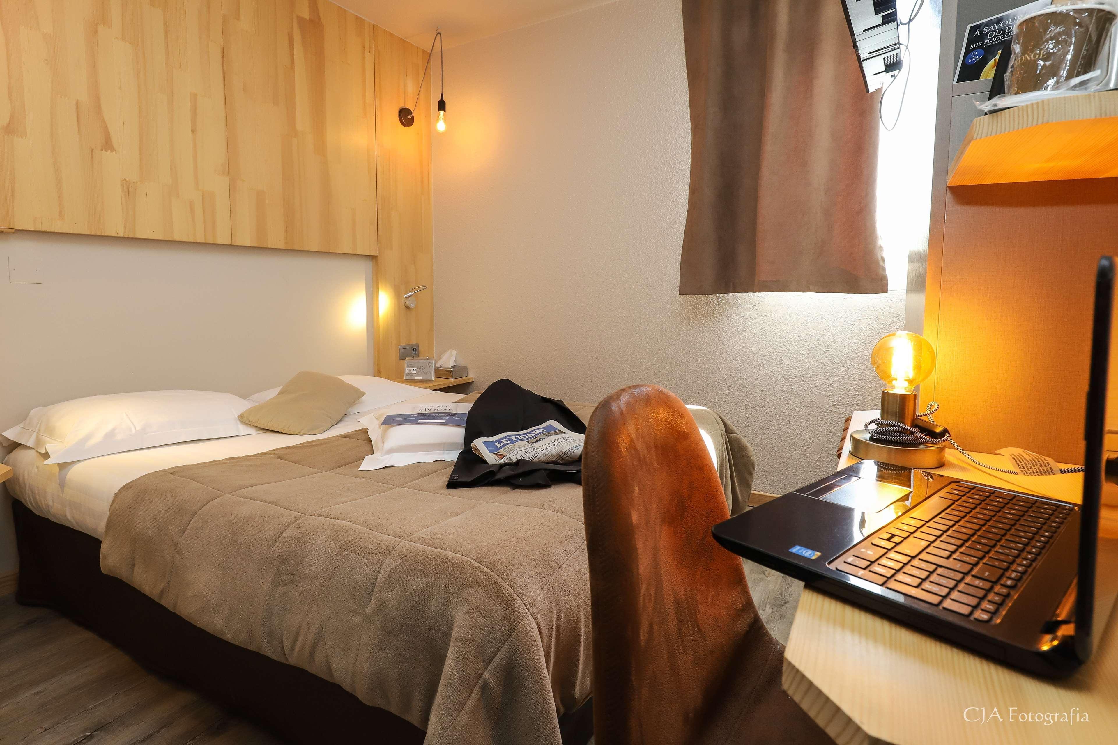 Hotel Restaurant Kyriad Brive Centre Экстерьер фото