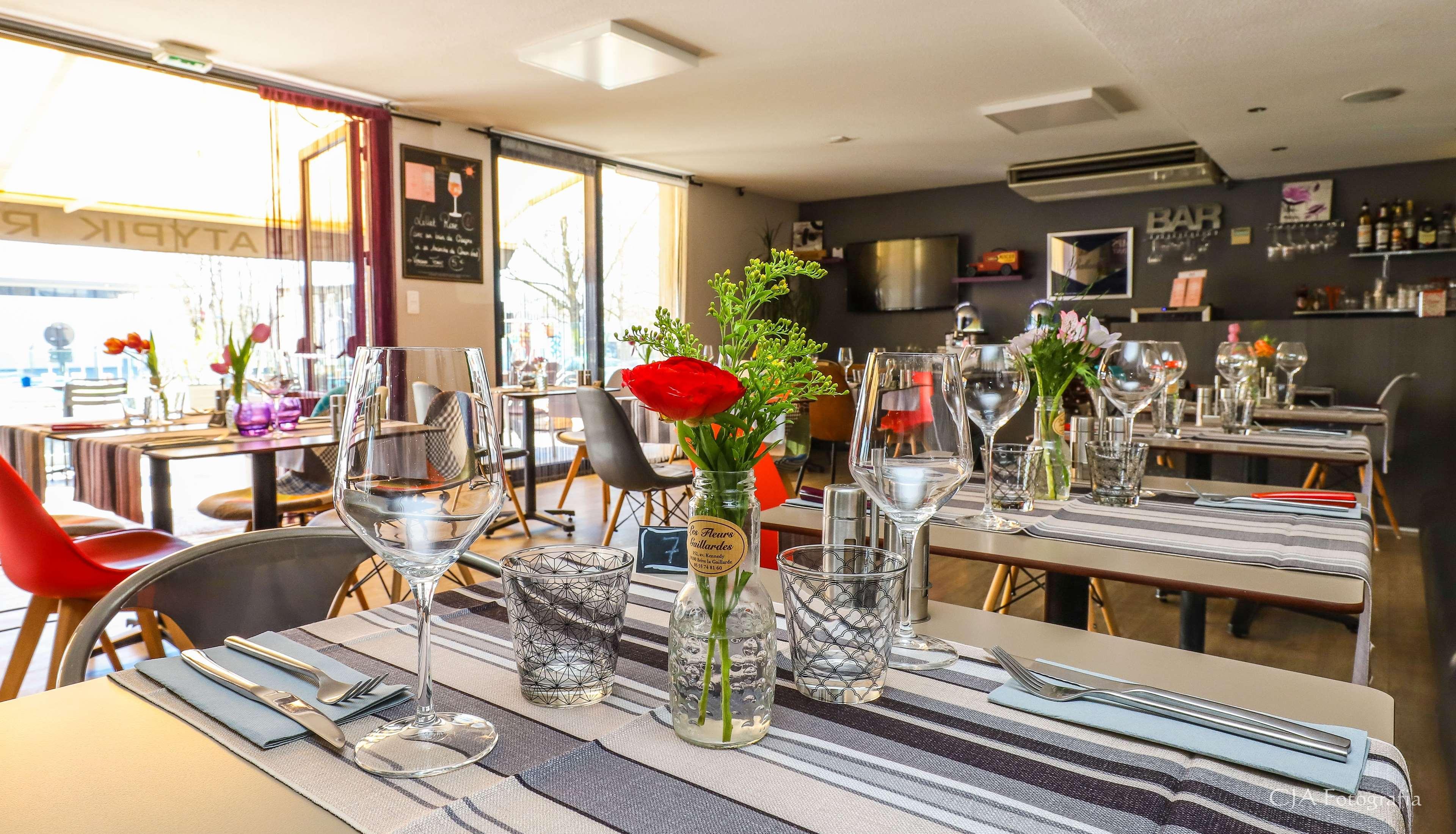Hotel Restaurant Kyriad Brive Centre Экстерьер фото