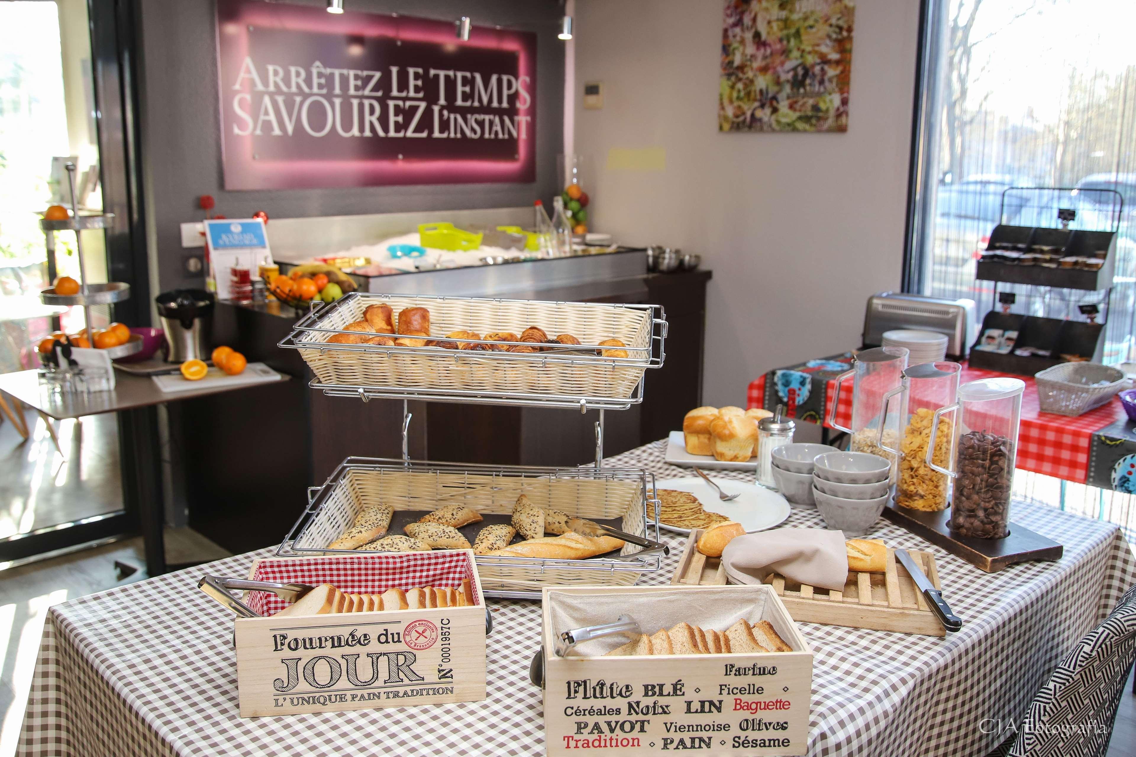 Hotel Restaurant Kyriad Brive Centre Экстерьер фото